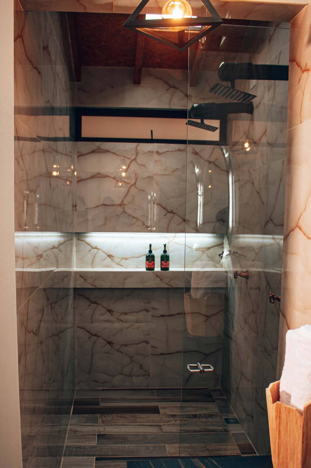 HABITACIÓN MAGÁN
