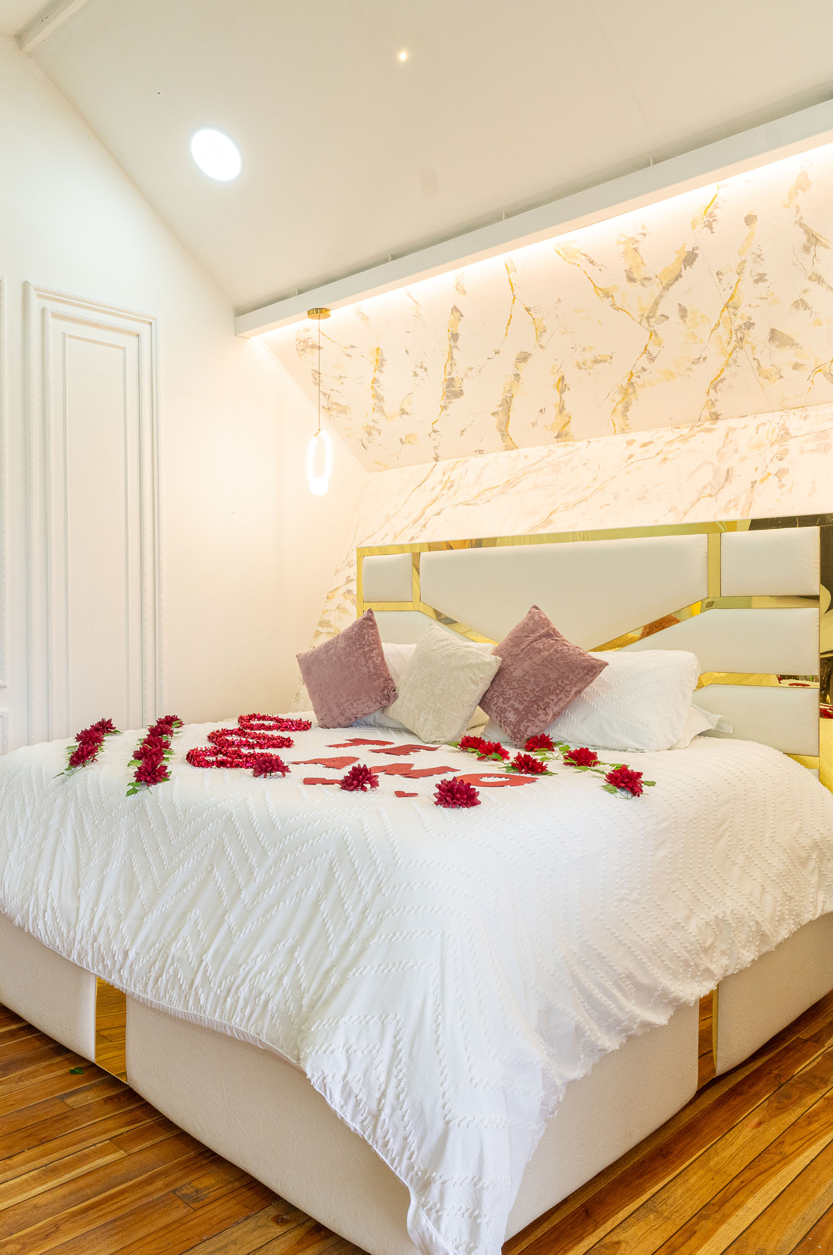 HABITACIÓN-LUXUS-CAMA-KING-1