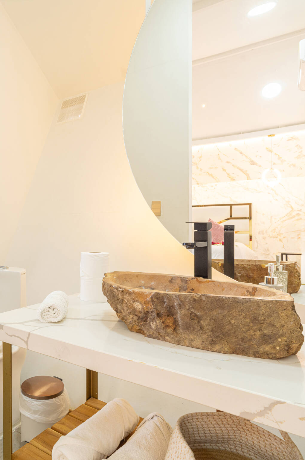 OROK-HOTEL-HABITACIÓN-LUXUS-8
